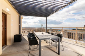 F & B Collection- 360 View Tiny Penthouse